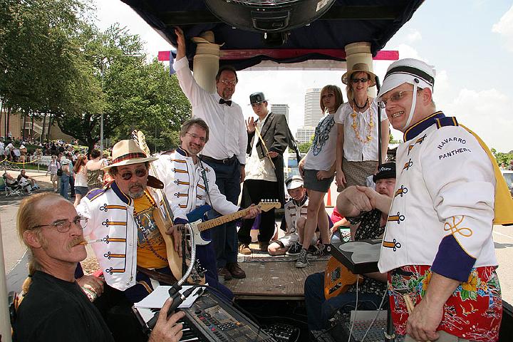 h20070511_ArtCarParade2 027 